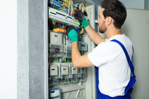 Best Circuit Breaker Repair  in Massapequa Park, NY